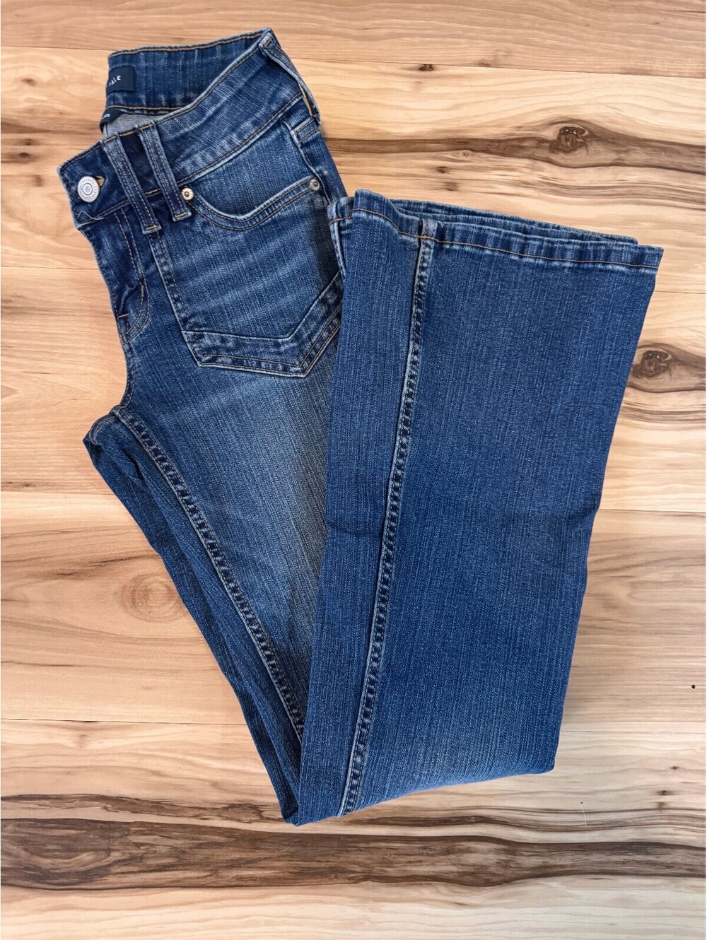 Aeropostale Low Rise Flare Jeans Women's Size 00 Reg Medium Wash Stretch Denim